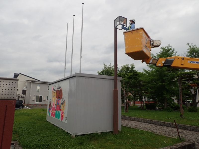 愛別町 照明灯および防犯灯の清掃奉仕活動